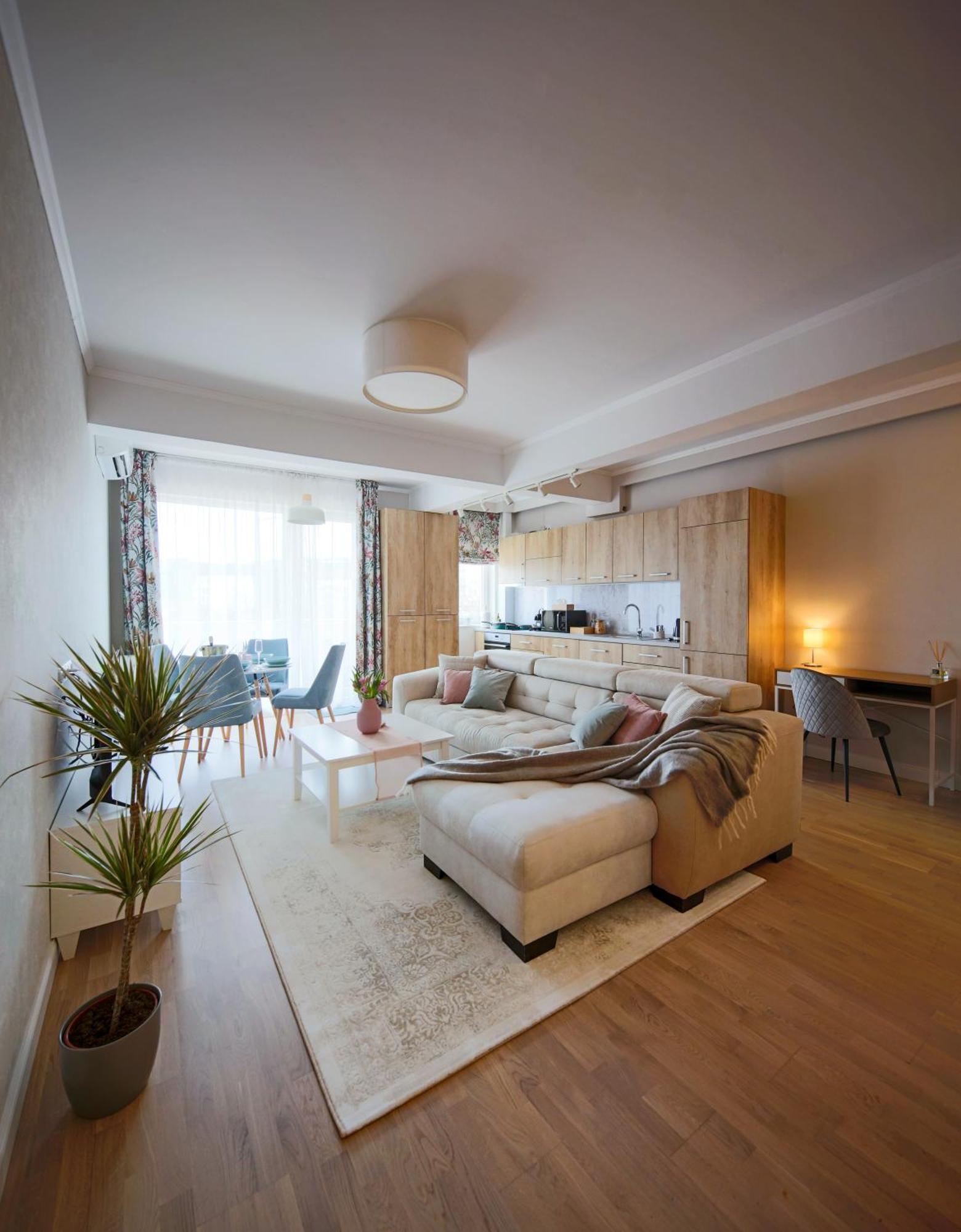 Stylish Condo - Parking And Balcony 克卢日-纳波卡 外观 照片