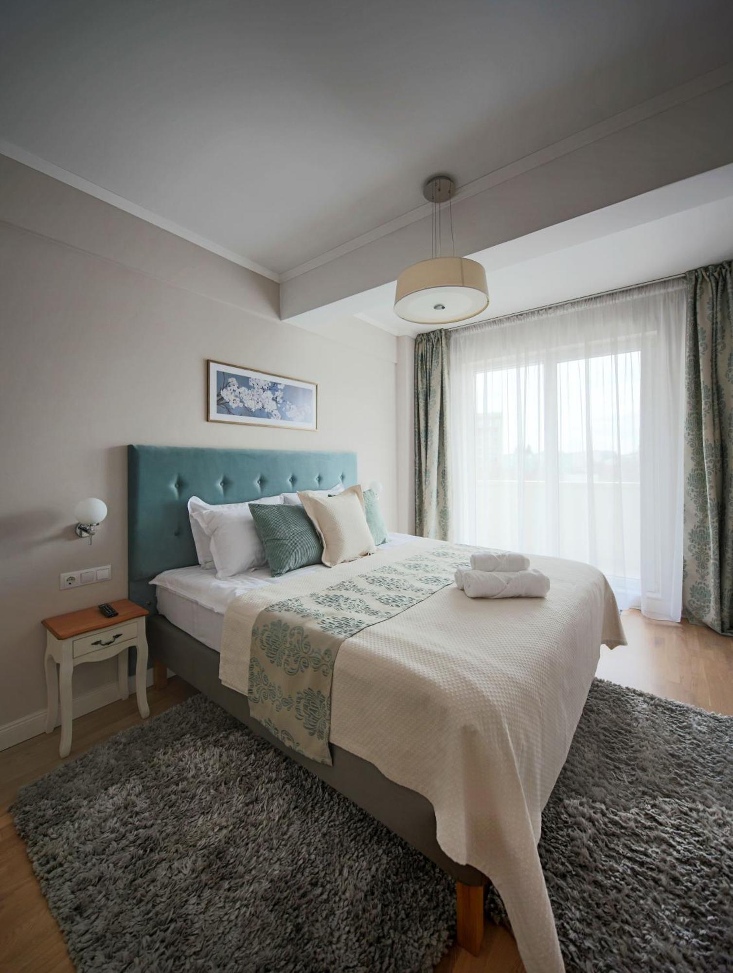 Stylish Condo - Parking And Balcony 克卢日-纳波卡 外观 照片
